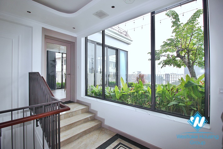 Beautiful 03 bedrooms apartment with nice terrace for rent in Tay Ho District 